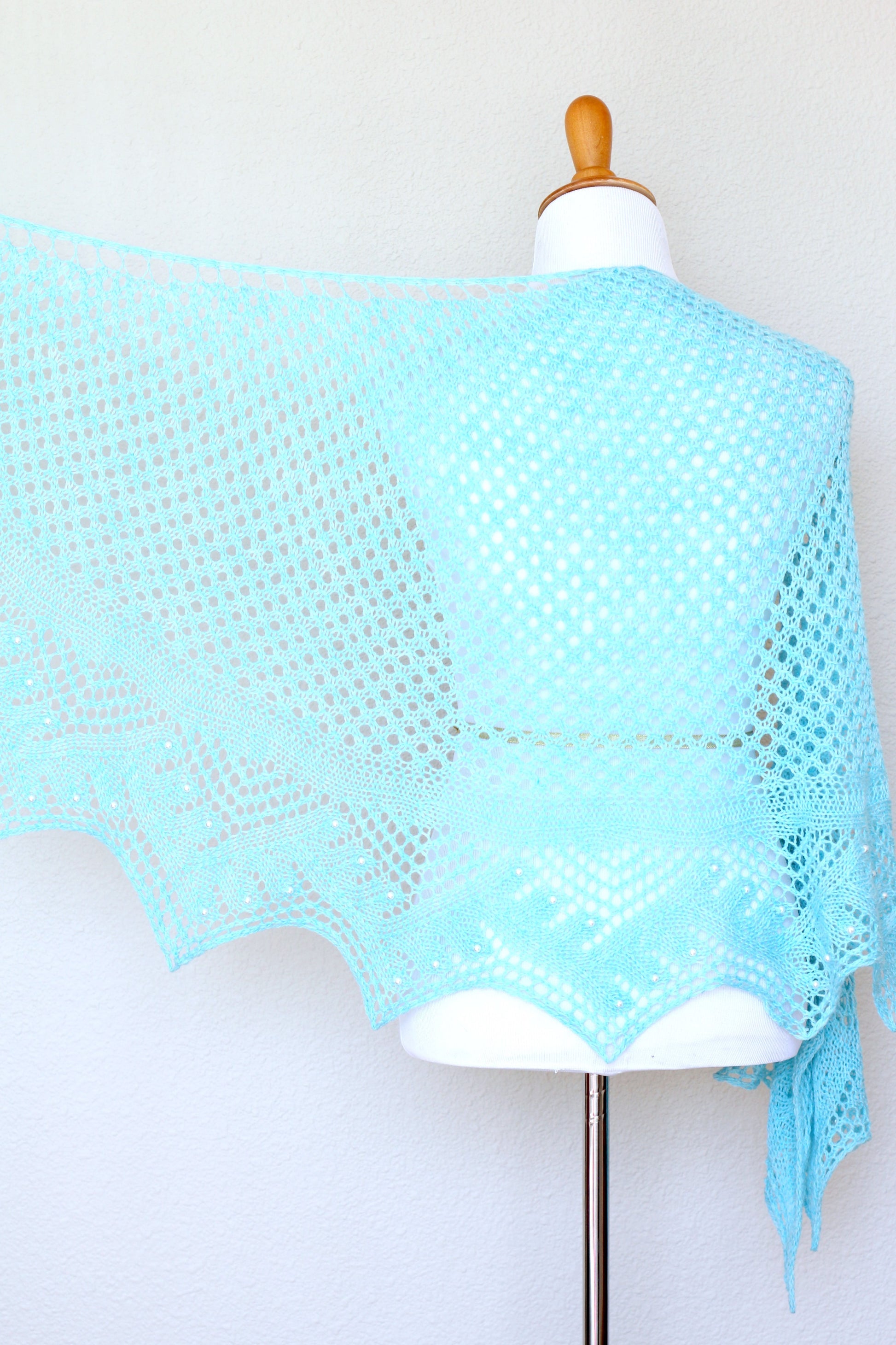 Handknit shawl, knitted shawl, shawl with beads, lace shawl, shawl with pearls