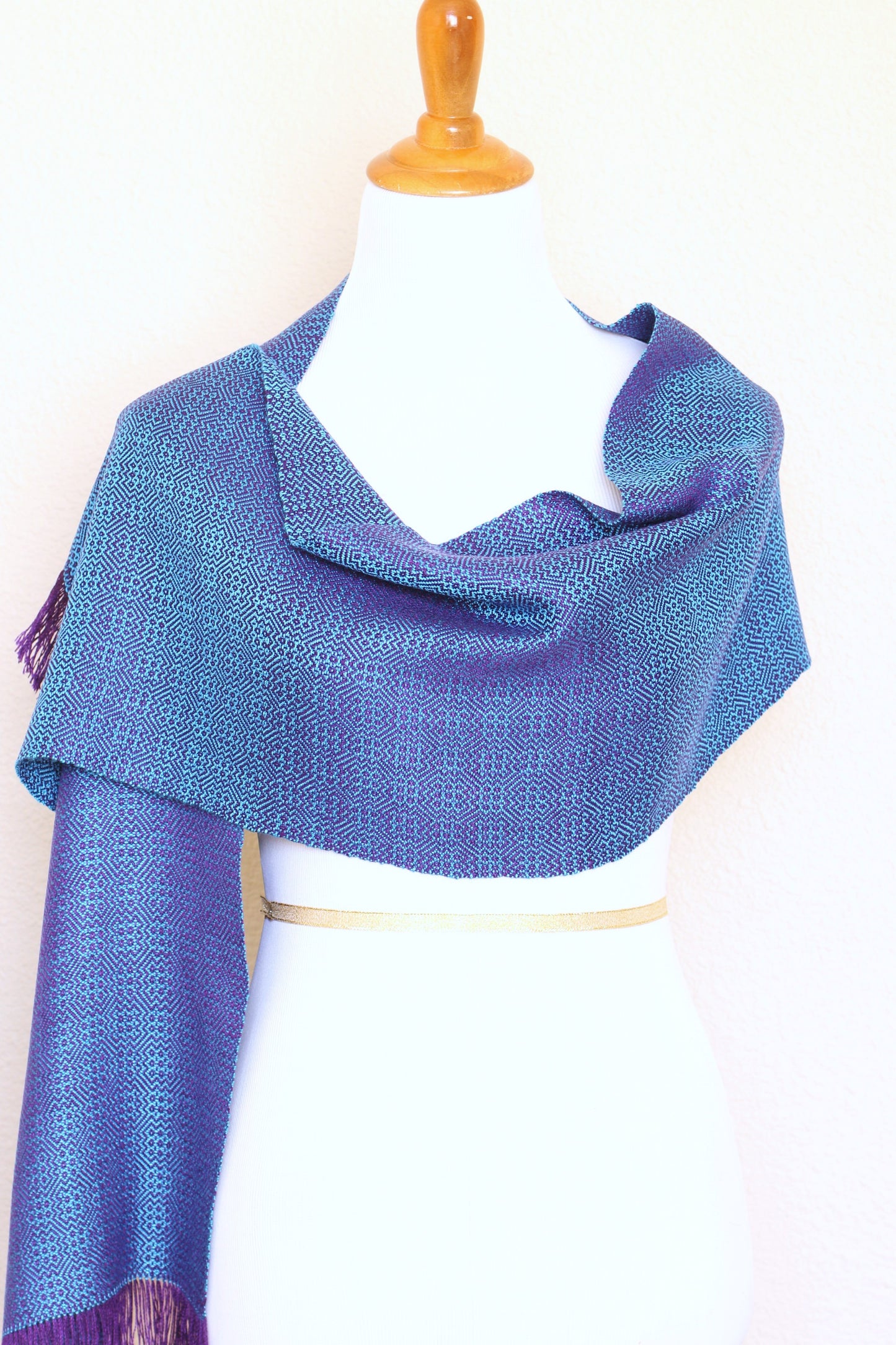 Woven scarf in blue and purple color, eucalyptus scarf with fringe