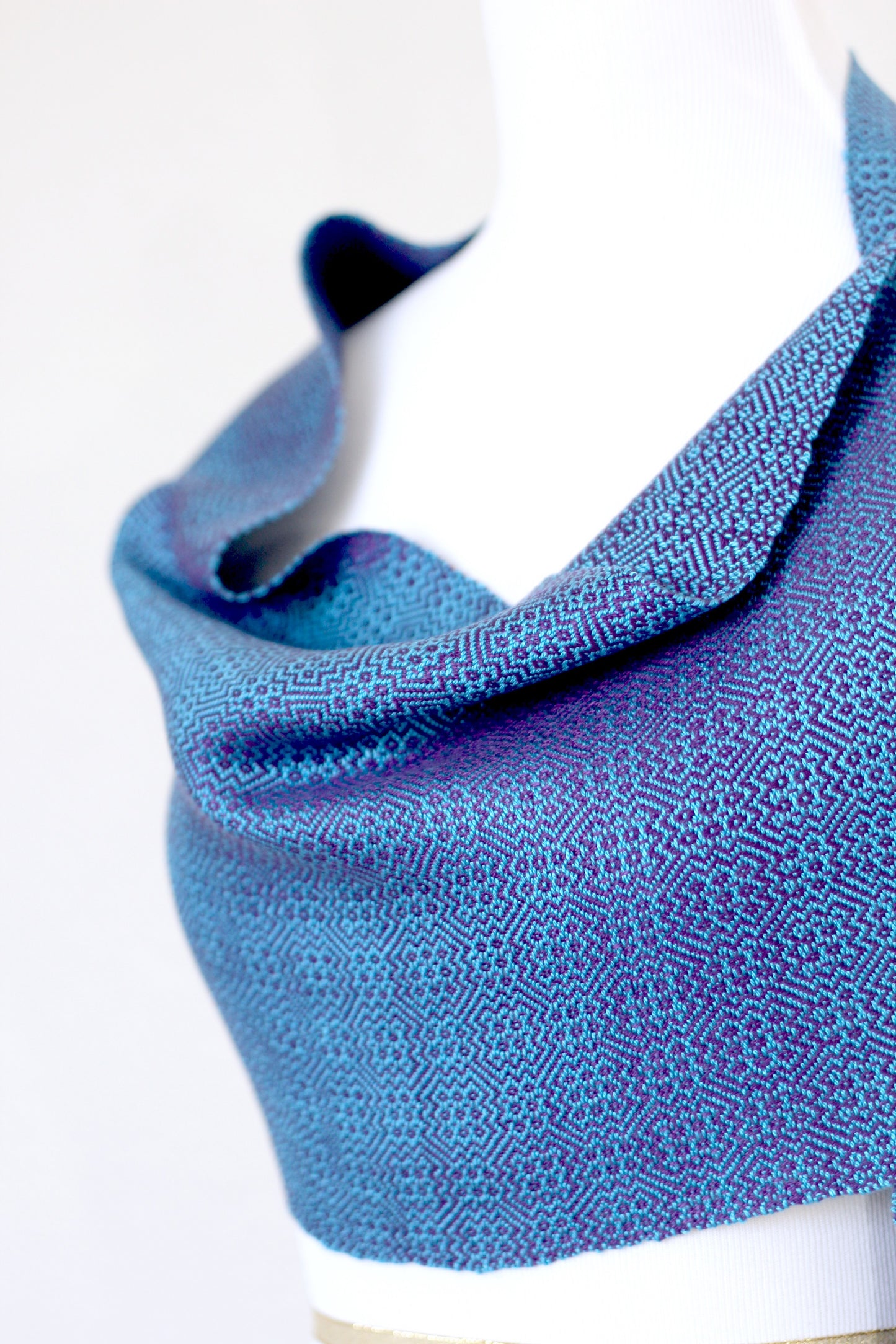 Woven scarf in blue and purple color, eucalyptus scarf with fringe