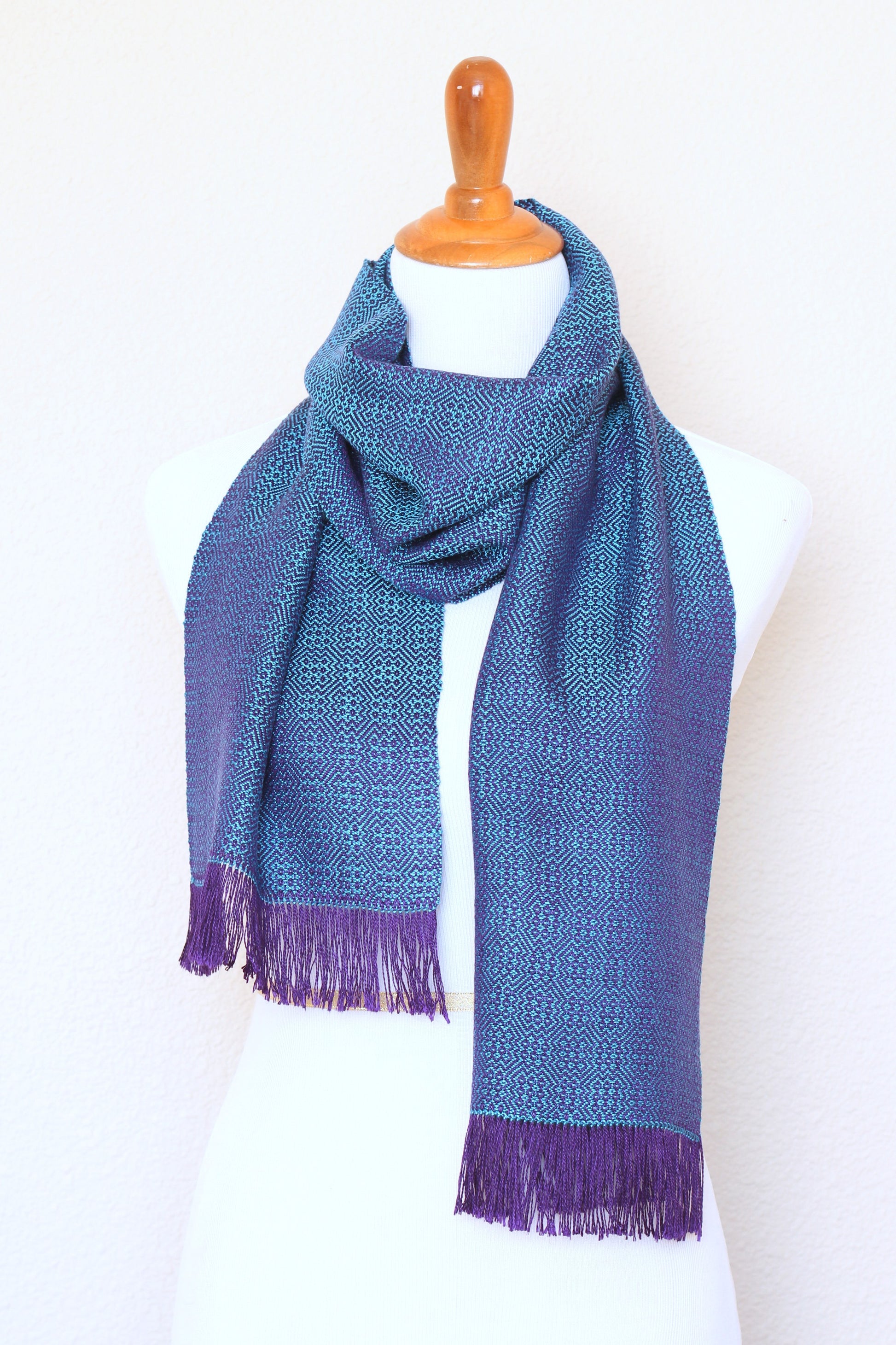 Woven scarf in blue and purple color, eucalyptus scarf with fringe