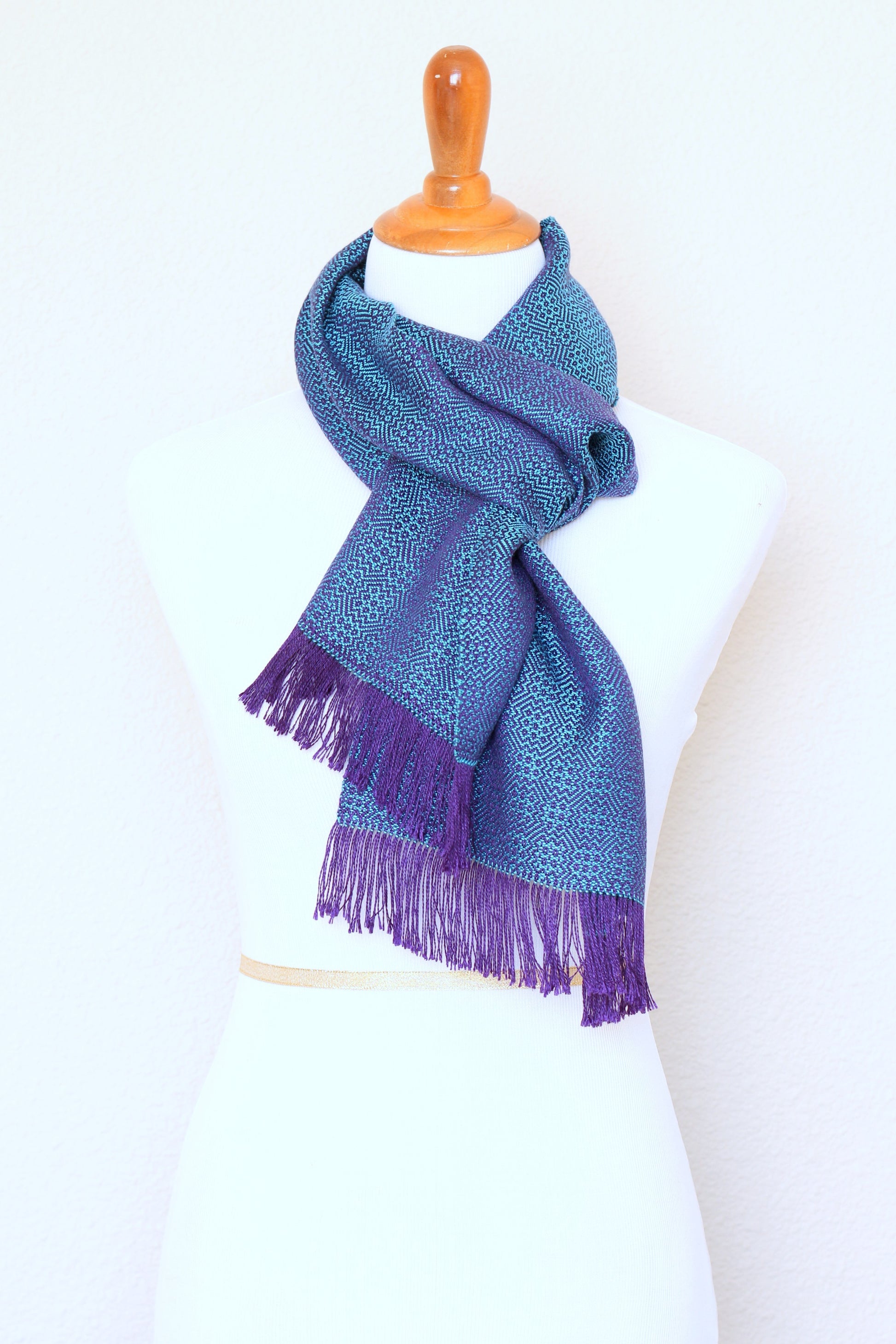 Woven scarf in blue and purple color, eucalyptus scarf with fringe