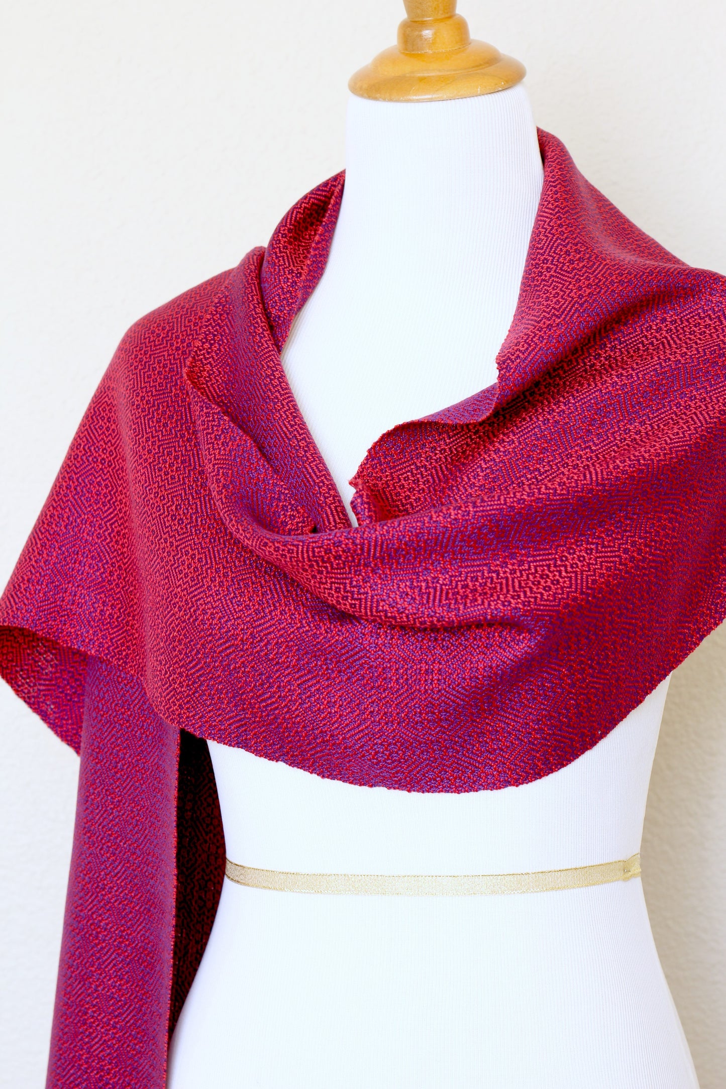 Woven scarf in red and purple color, eucalyptus scarf with fringe
