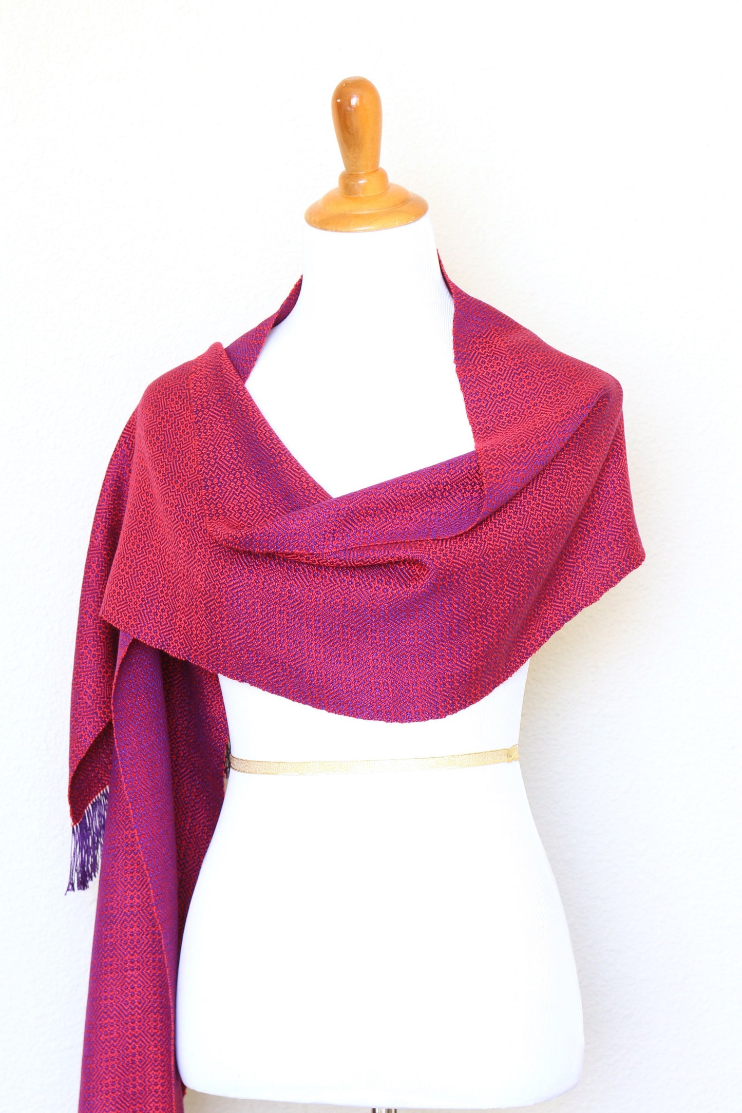 Woven scarf in red and purple color, eucalyptus scarf with fringe