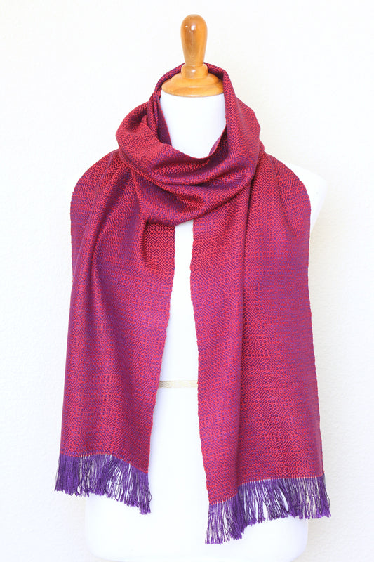 Woven scarf in red and purple color, eucalyptus scarf with fringe