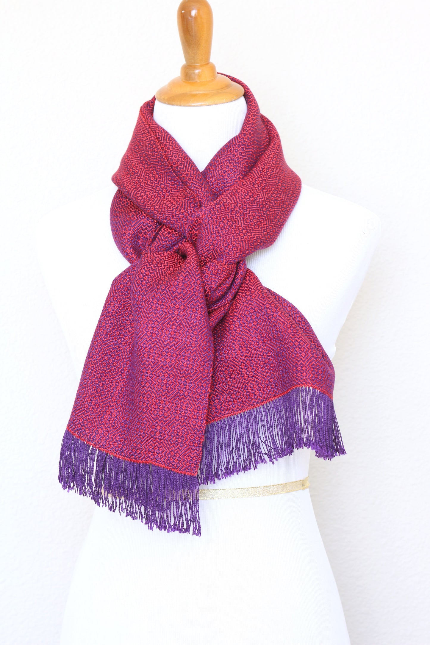Woven scarf in red and purple color, eucalyptus scarf with fringe