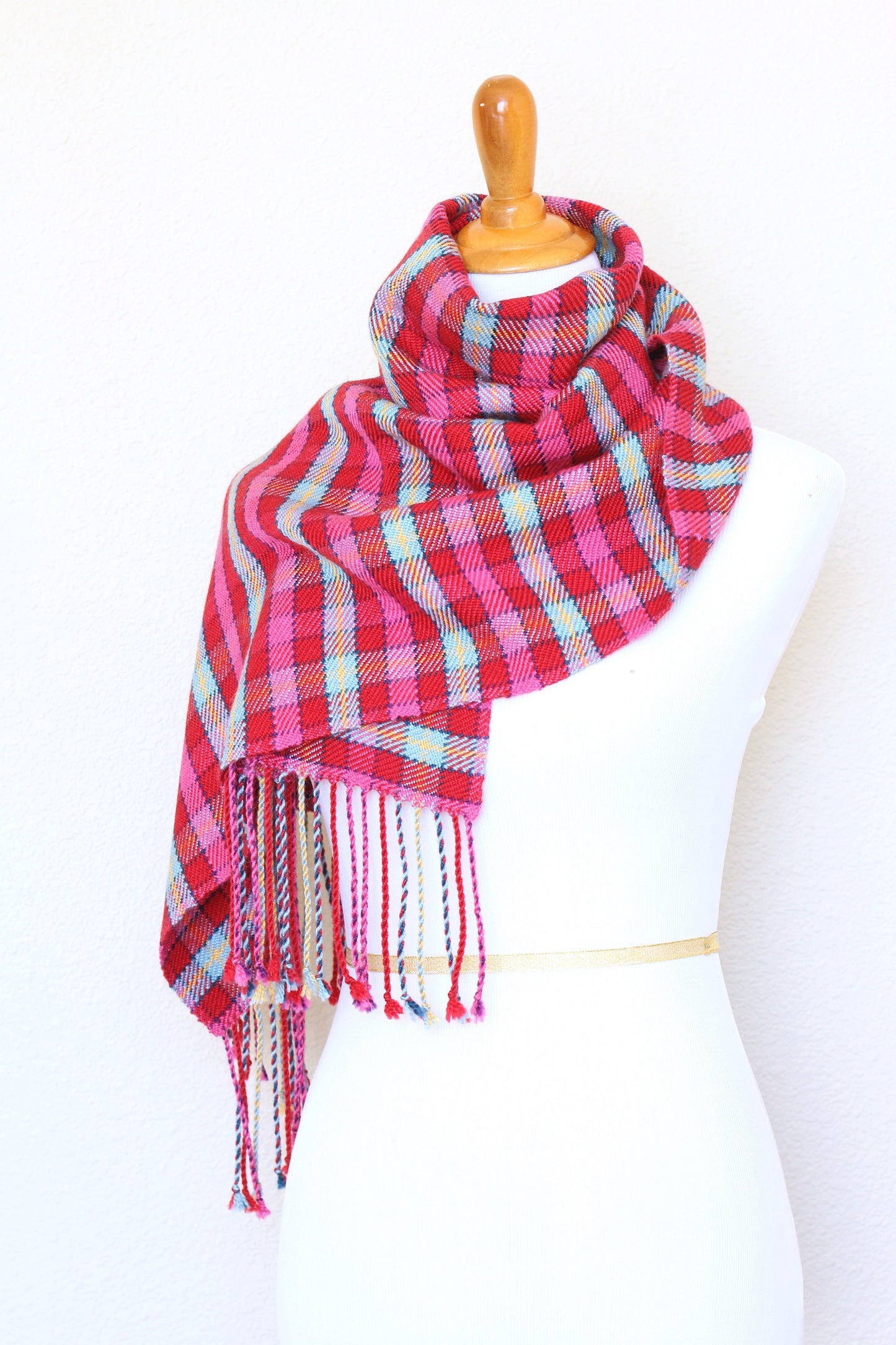 Woven tartan scarf in pink fuchsia and blue colors, long scarf with fringe