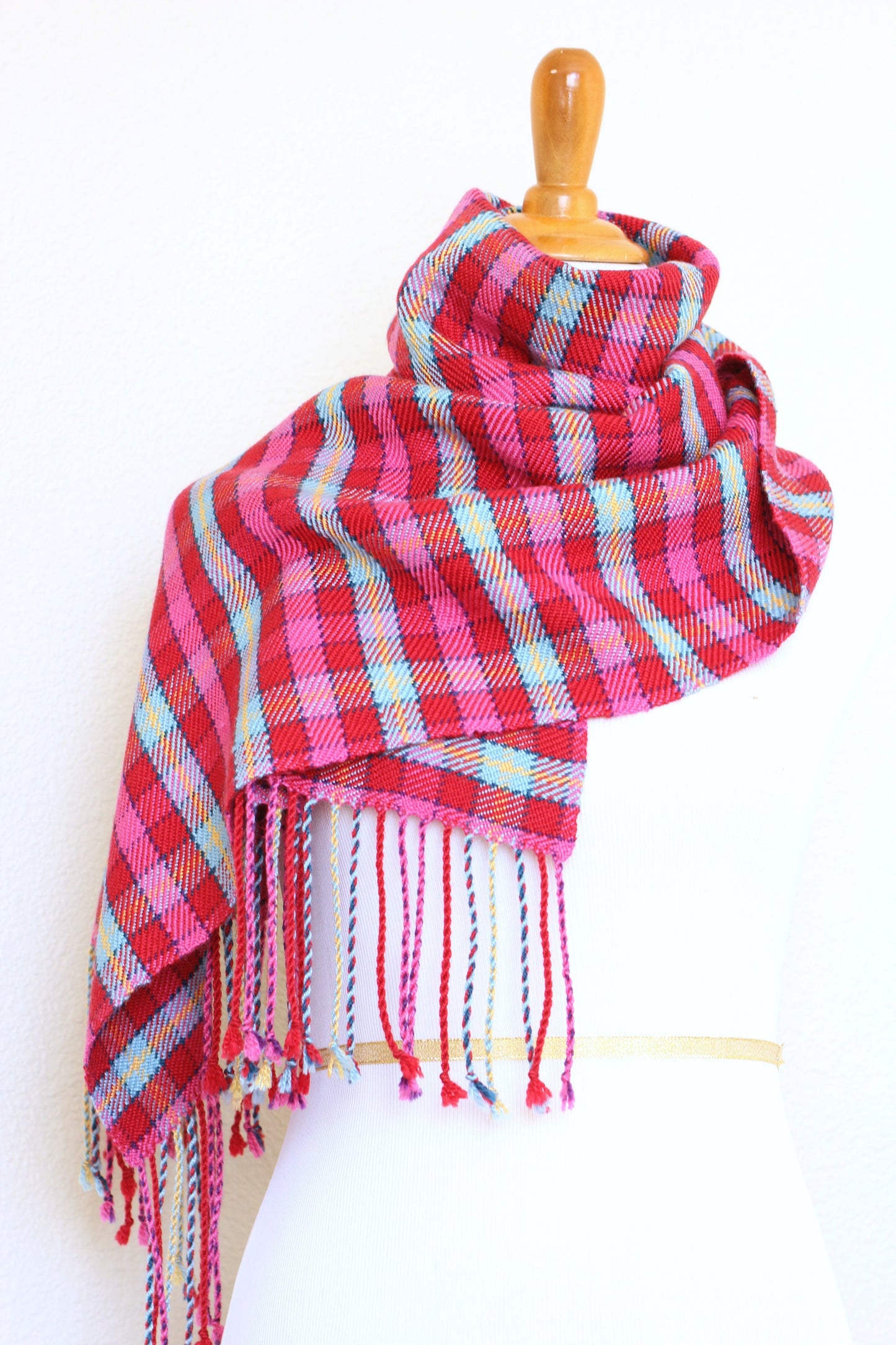 Woven tartan scarf in pink fuchsia and blue colors, long scarf with fringe