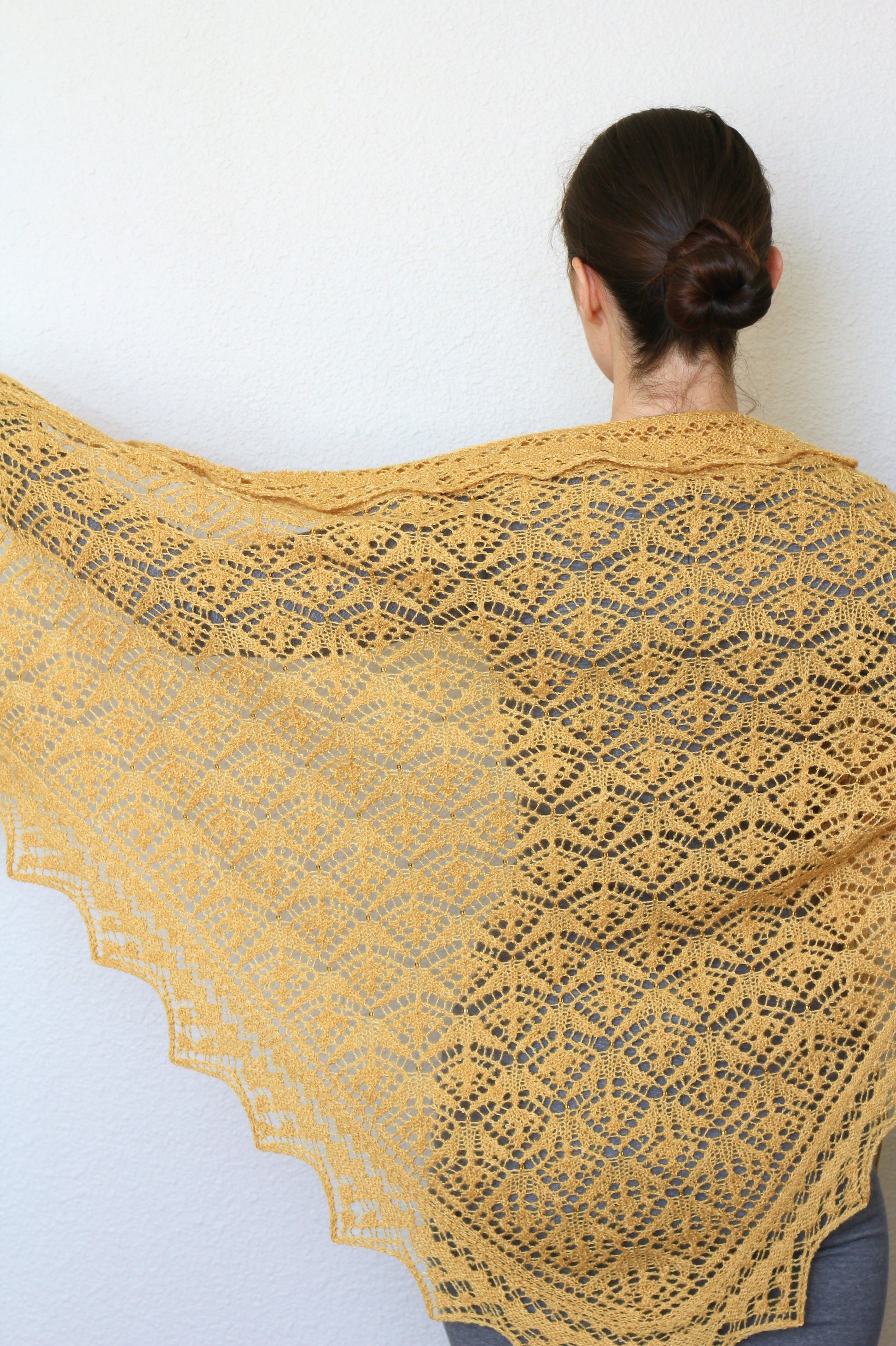 Knit shawl, wedding shawl in mustard yellow color, bridesmaids shawl, bridal shawl