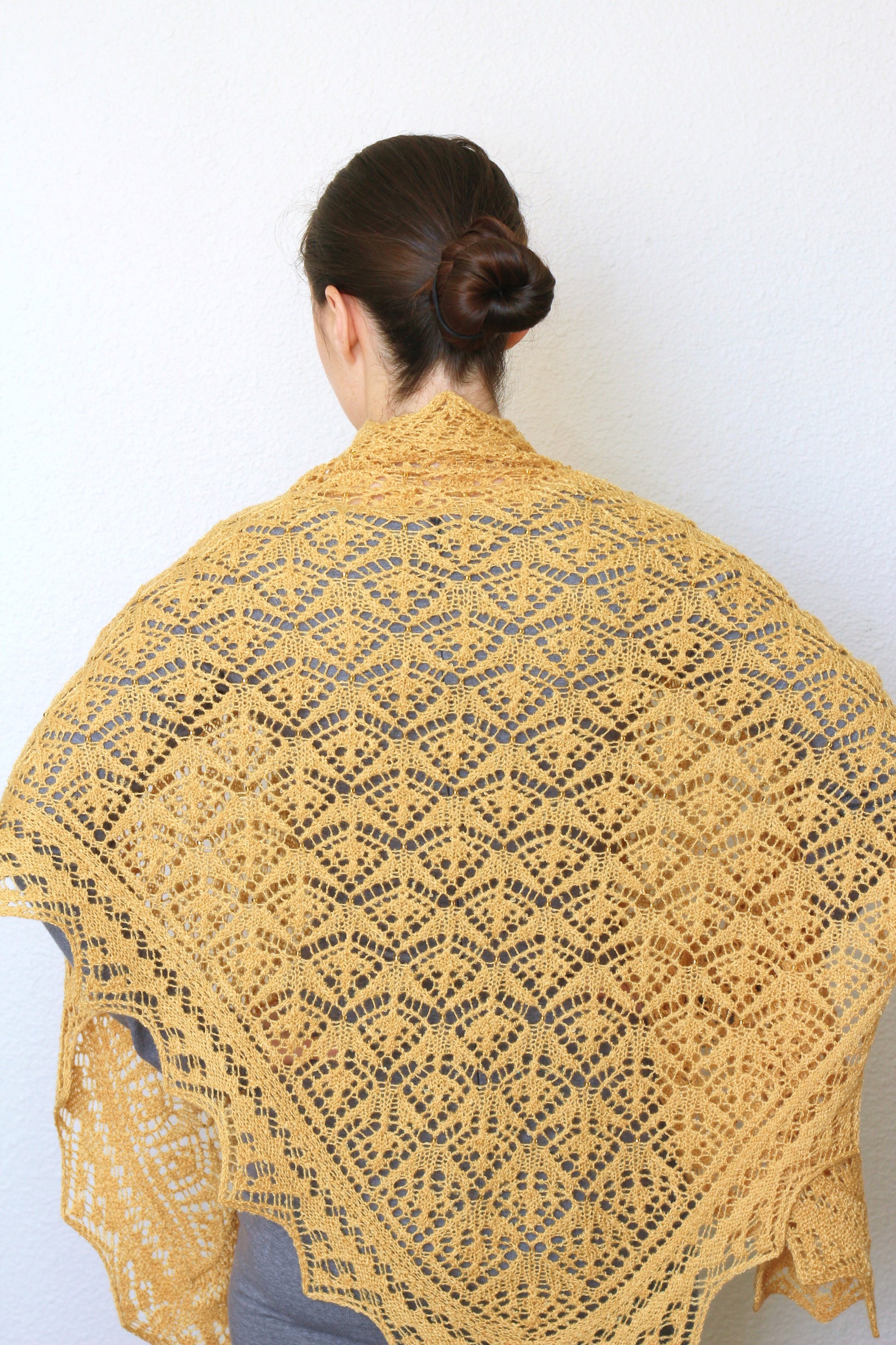 Knit shawl, wedding shawl in mustard yellow color, bridesmaids shawl, bridal shawl