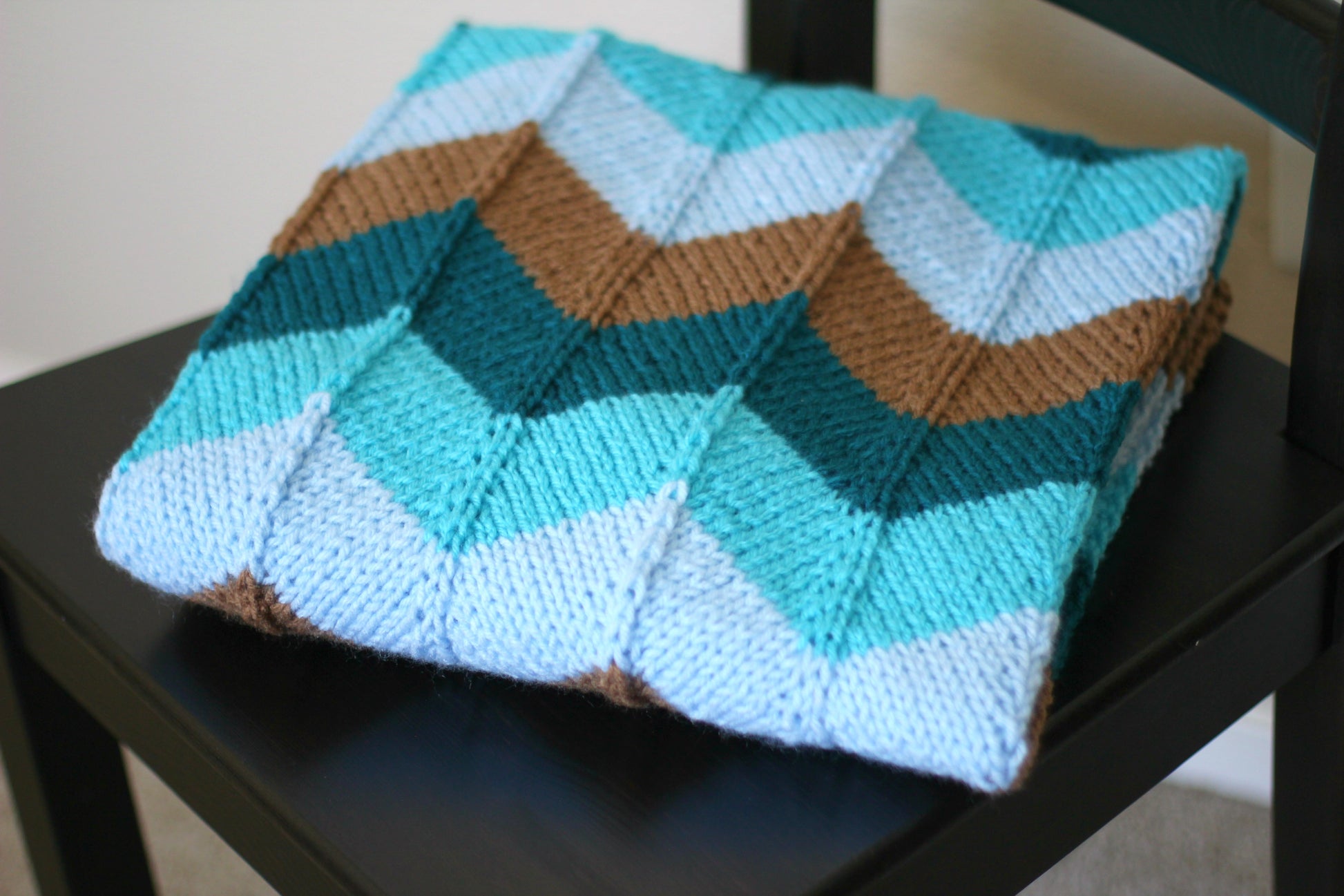 DIY Knitting kit - knit baby blanket in chevron pattern, newborn blanket, baby shower gift
