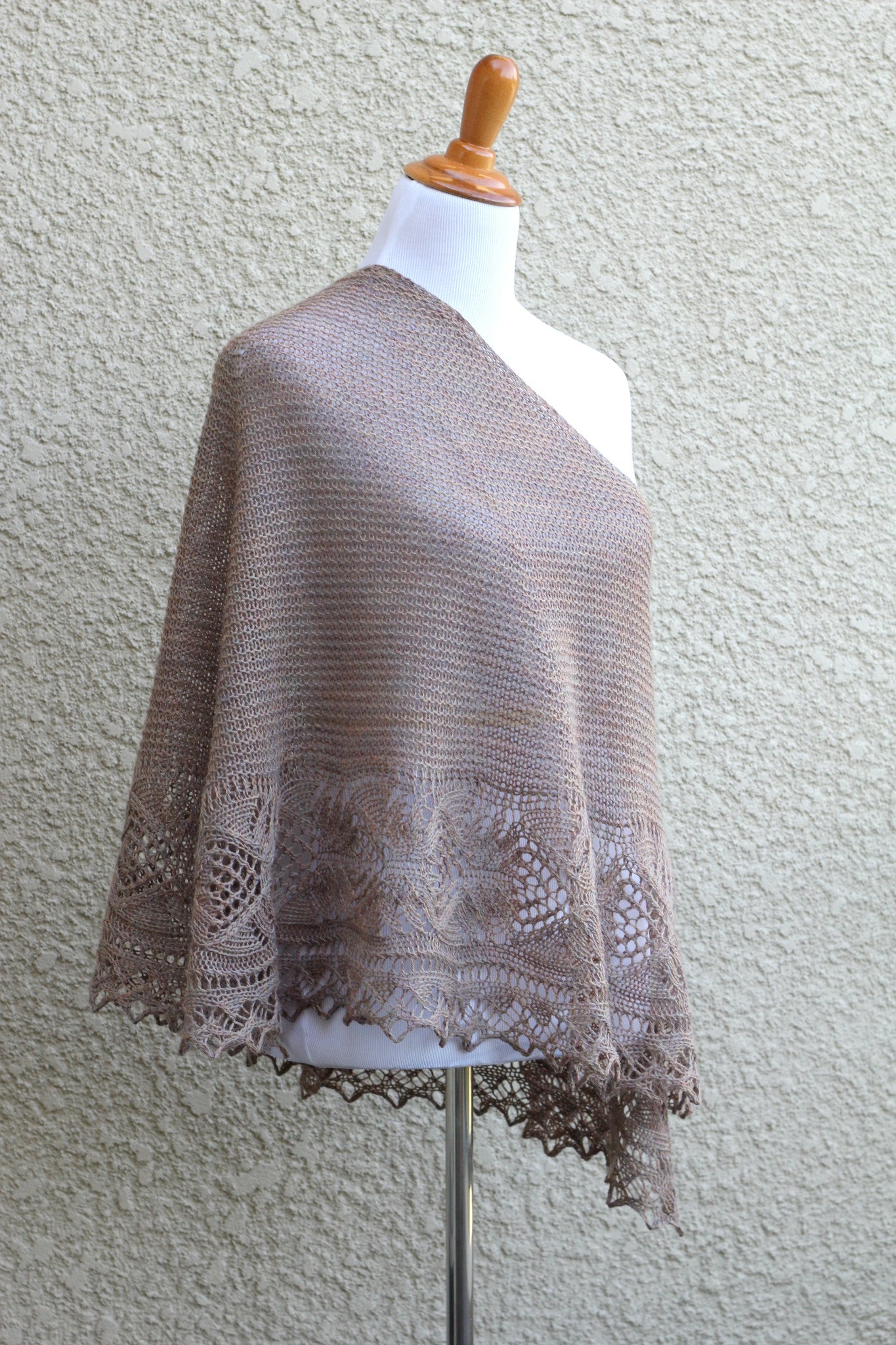 Knitting pattern lace shawl