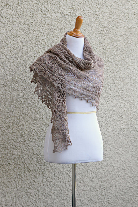 Knit shawl in beige color with lace border, Freesia shawl