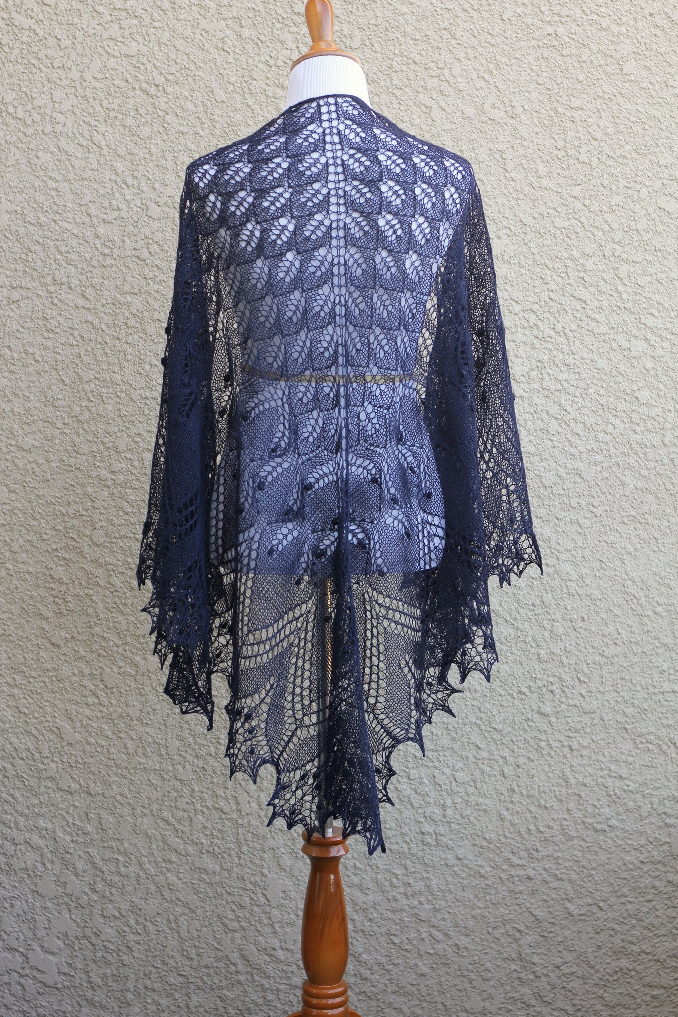 Knit shawl for women