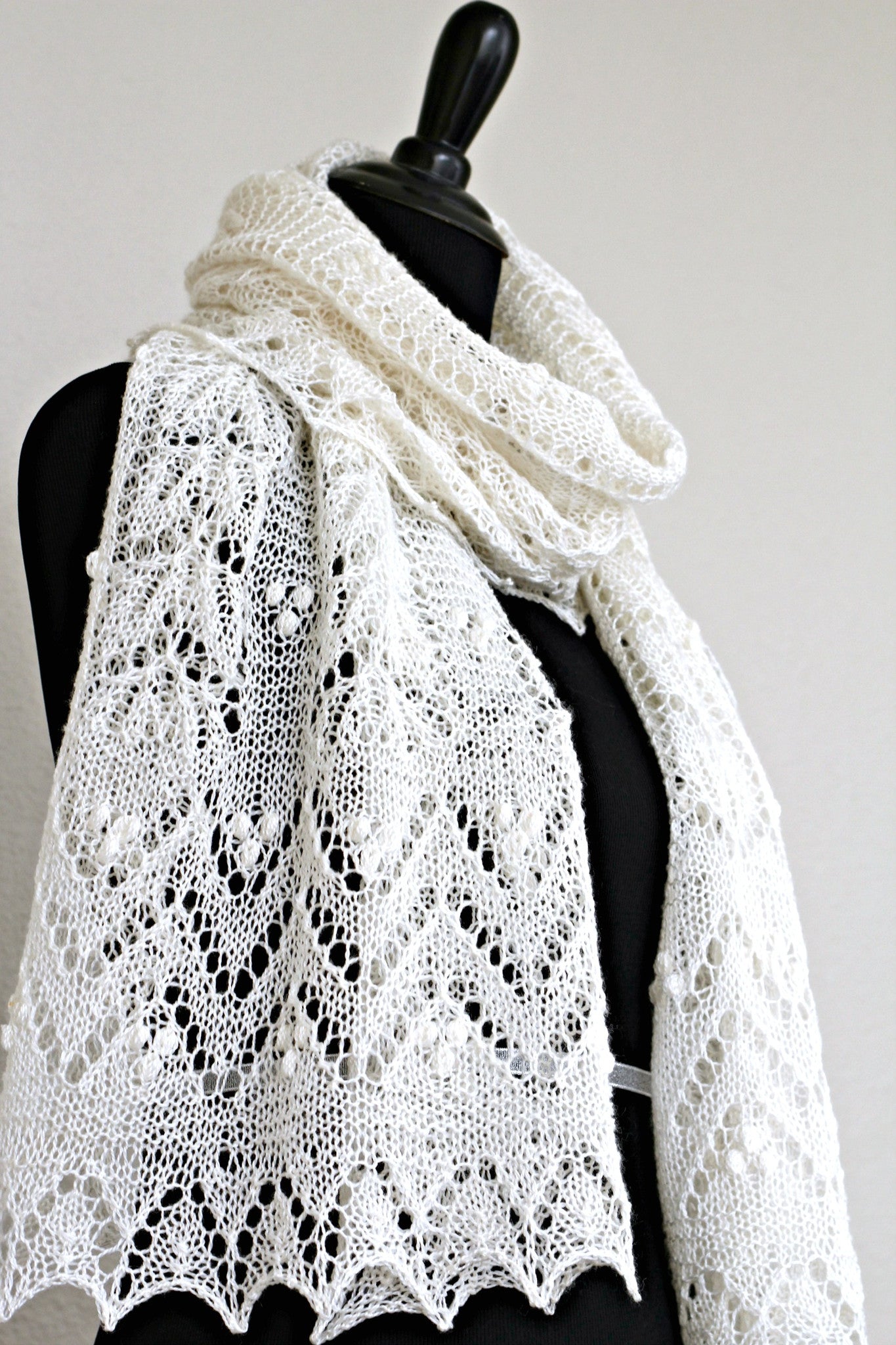 Wedding shawl, bridal shawl, lace shawl in ivory color