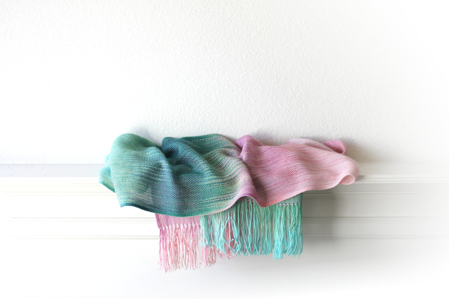 Women woven scarf