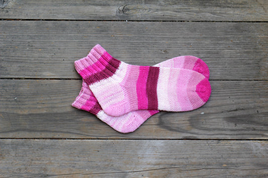 Knit pin socks