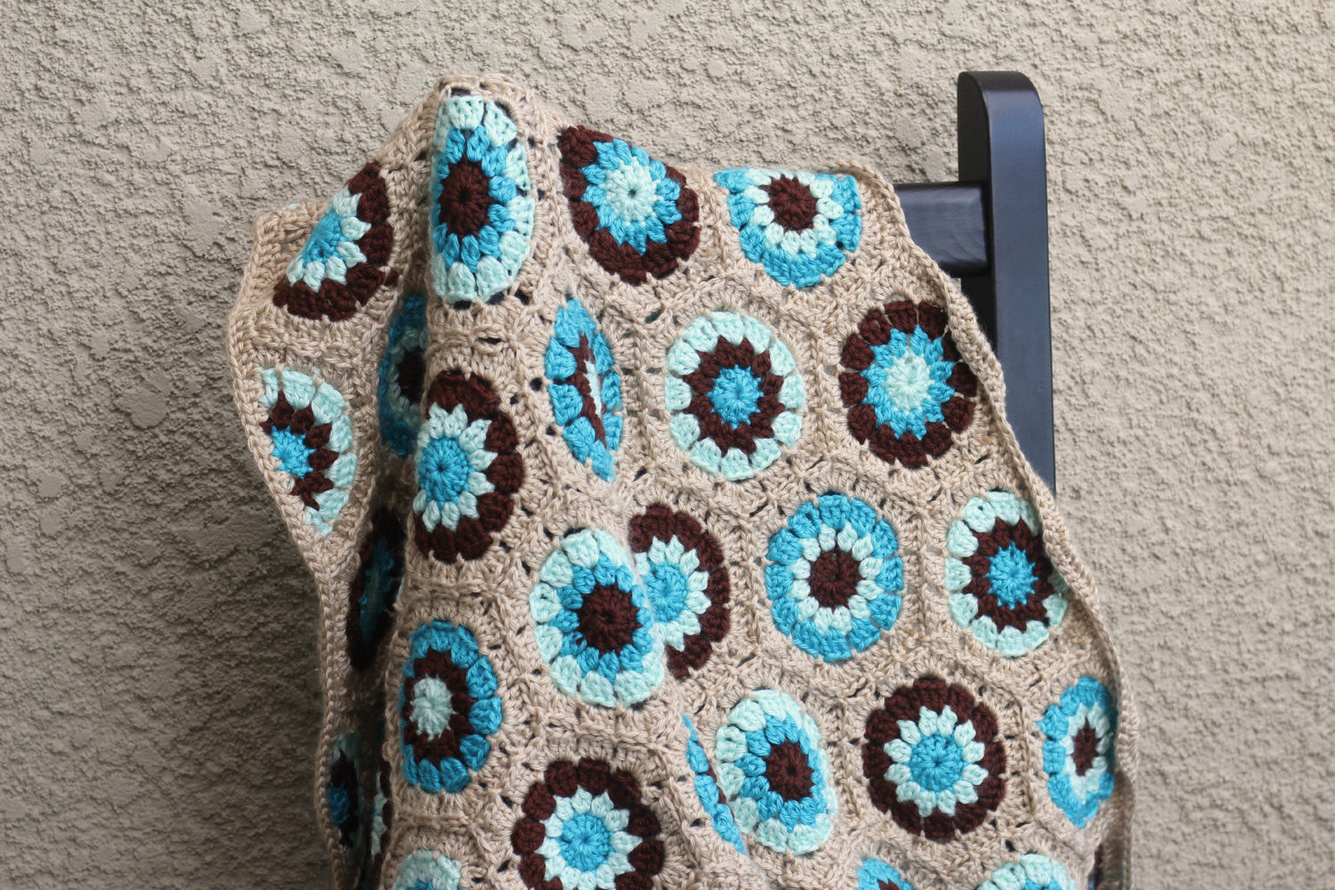 Crochet hexagons baby blanket