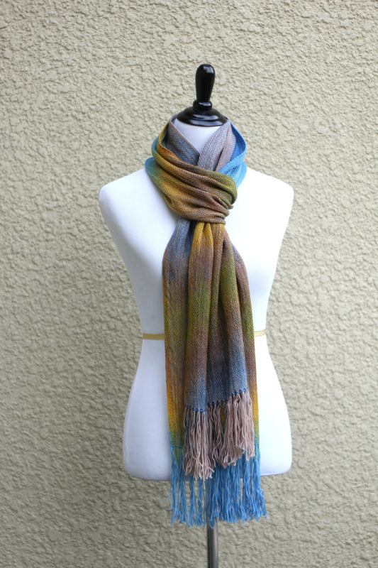 Woven scarf