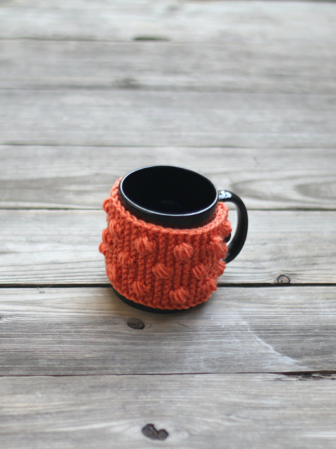 Knit pattern mug cozy with nupps, cup cozy, bobbles cup cozy DIY knitted tutorial, knitted pattern