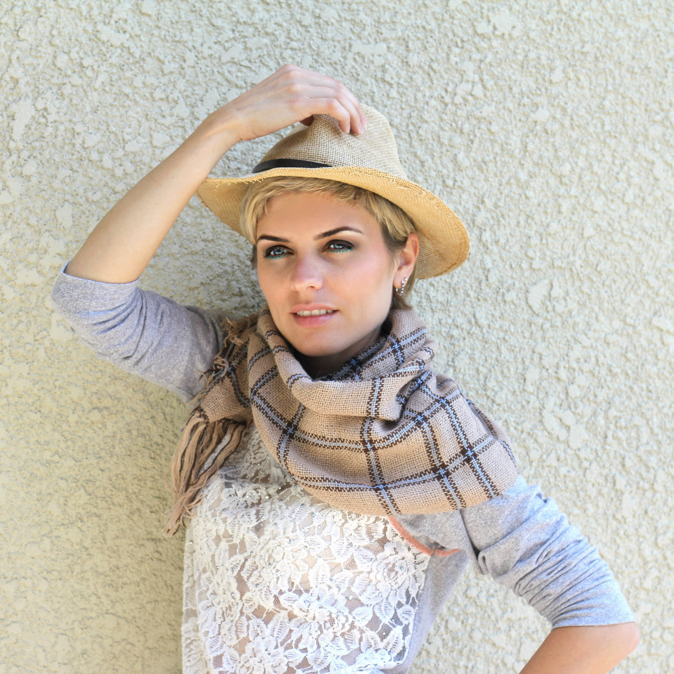 Beige woven wrap