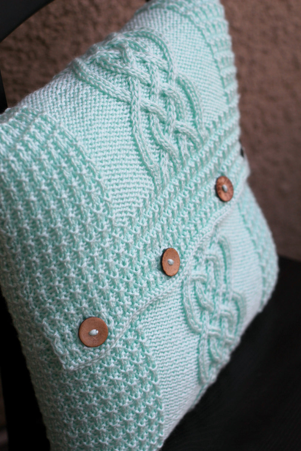 Knitted pillow case