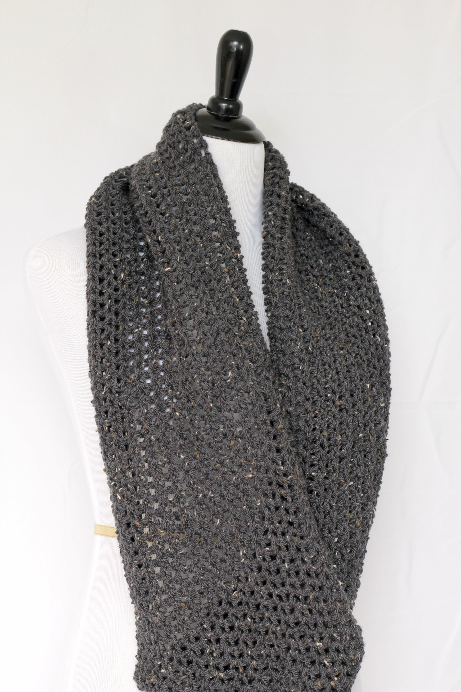 Crochet cowl in dark grey color, chunky infinity scarf - 12 colors available