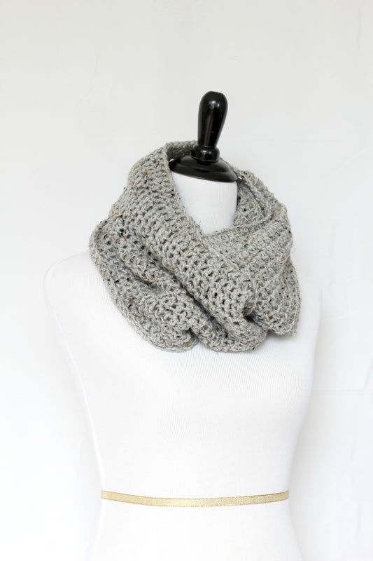 Crochet cowl in grey color, chunky infinity scarf
