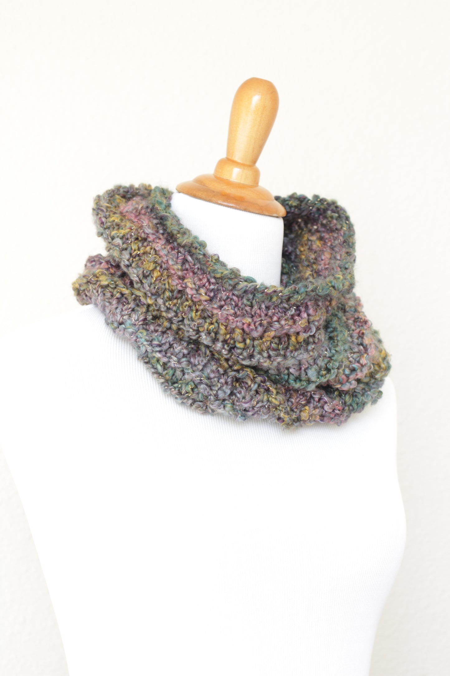 Crochet cowl in green and lavender colors, chunky infinity scarf - 4 colorways available