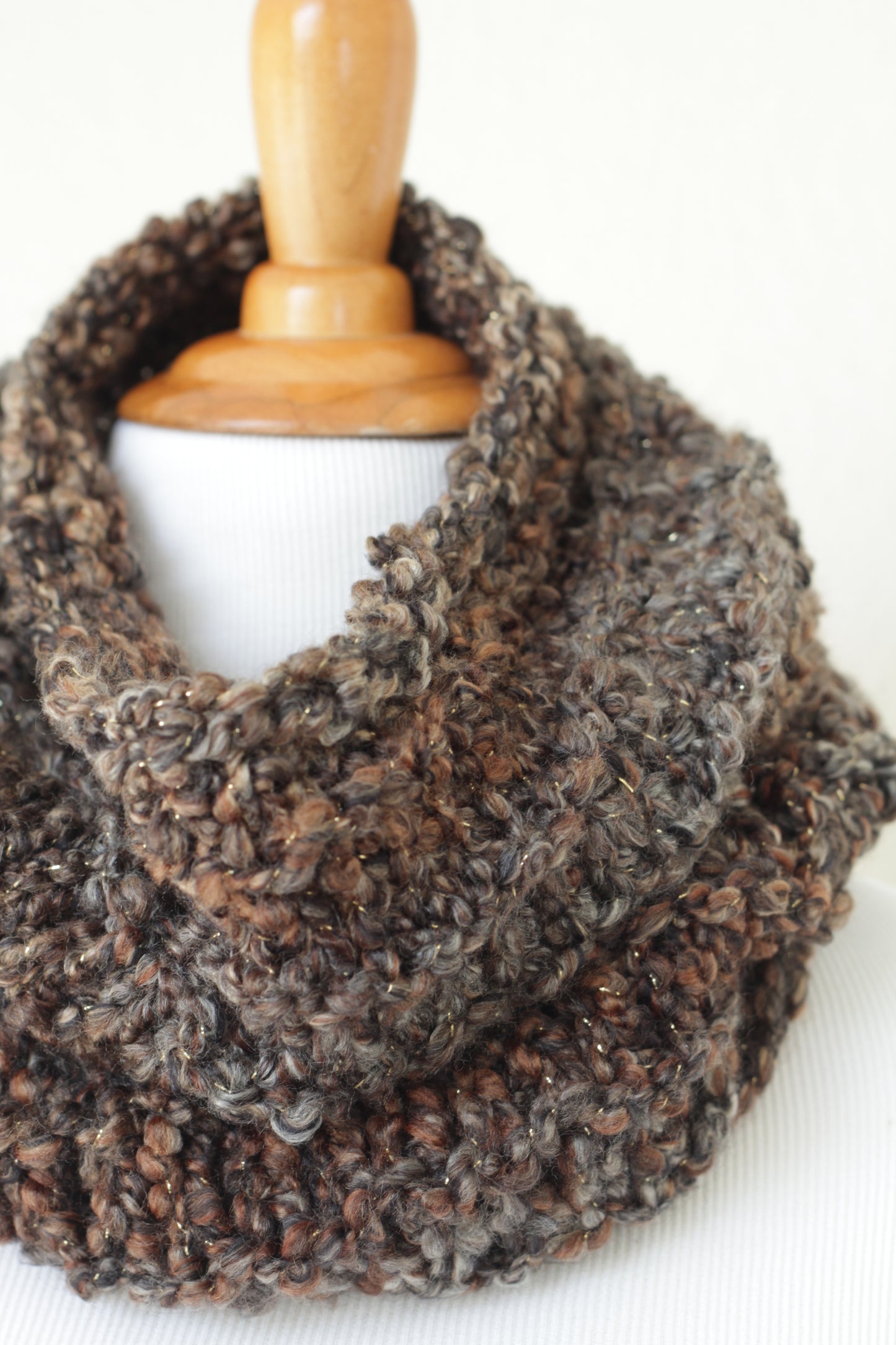 Crochet cowl in brown and grey colors, chunky infinity scarf - 4 colorways available