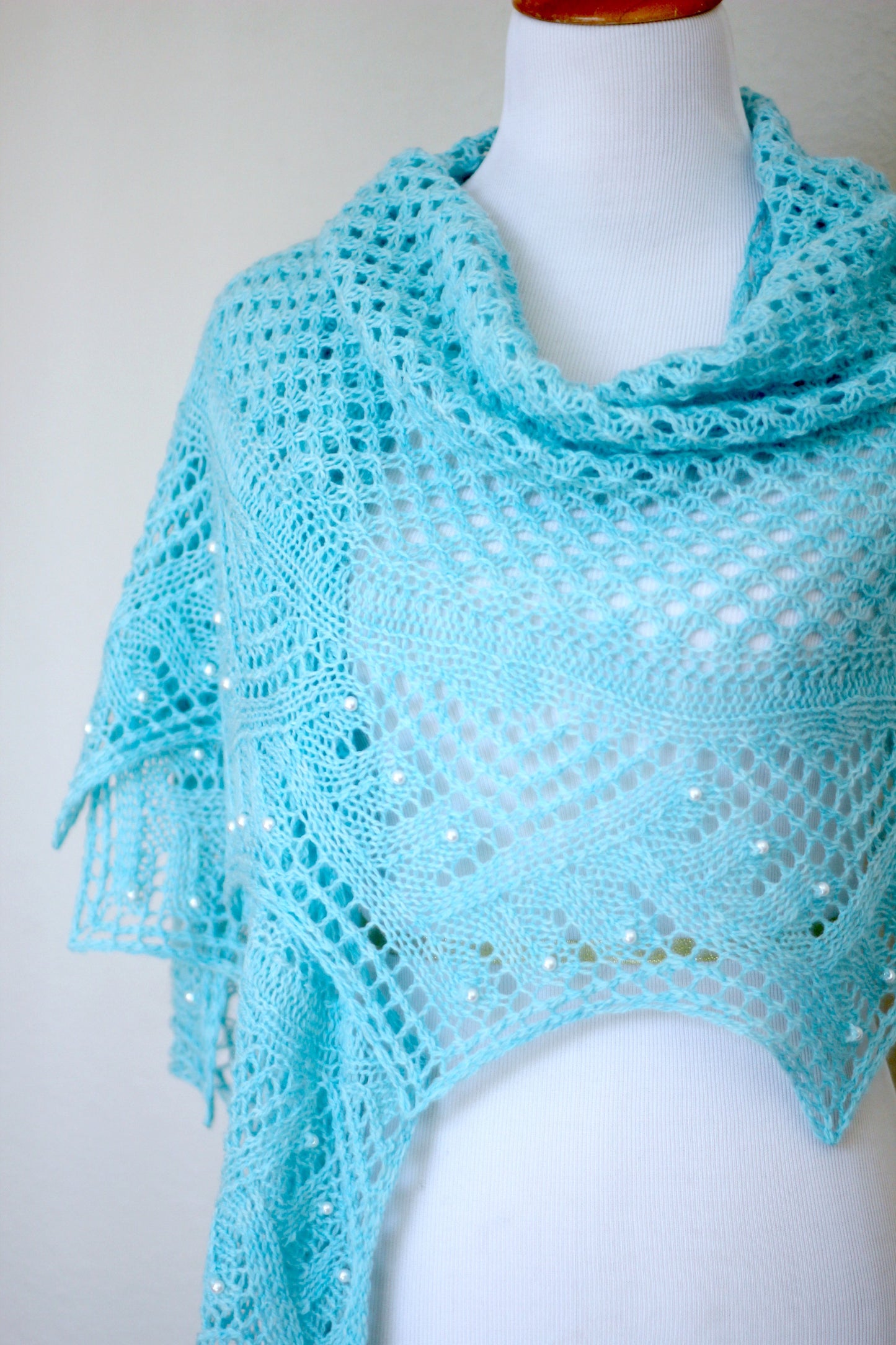 Handknit shawl, knitted shawl, shawl with beads, lace shawl, shawl with pearls