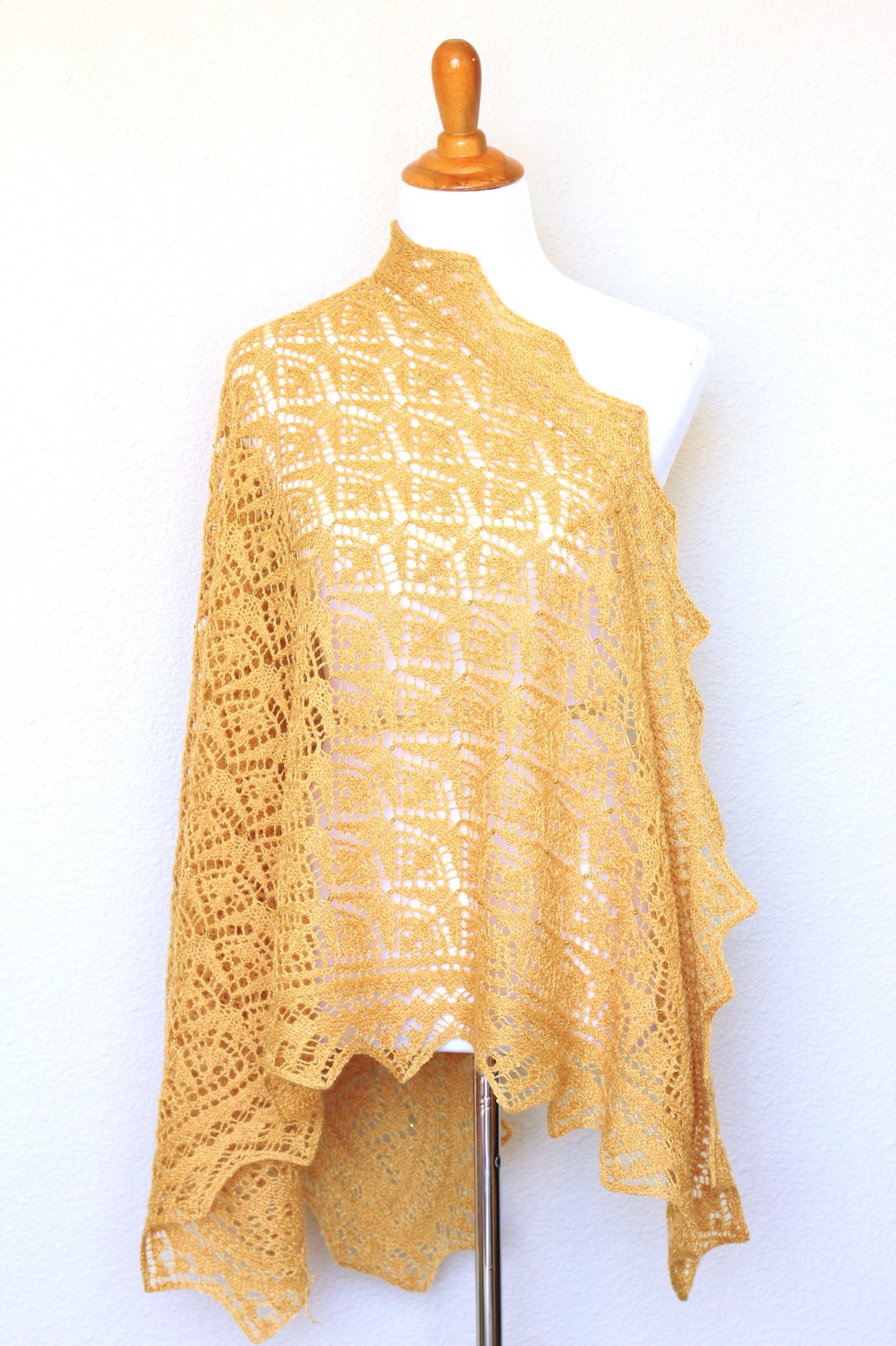 Knit shawl, wedding shawl in mustard yellow color, bridesmaids shawl, bridal shawl