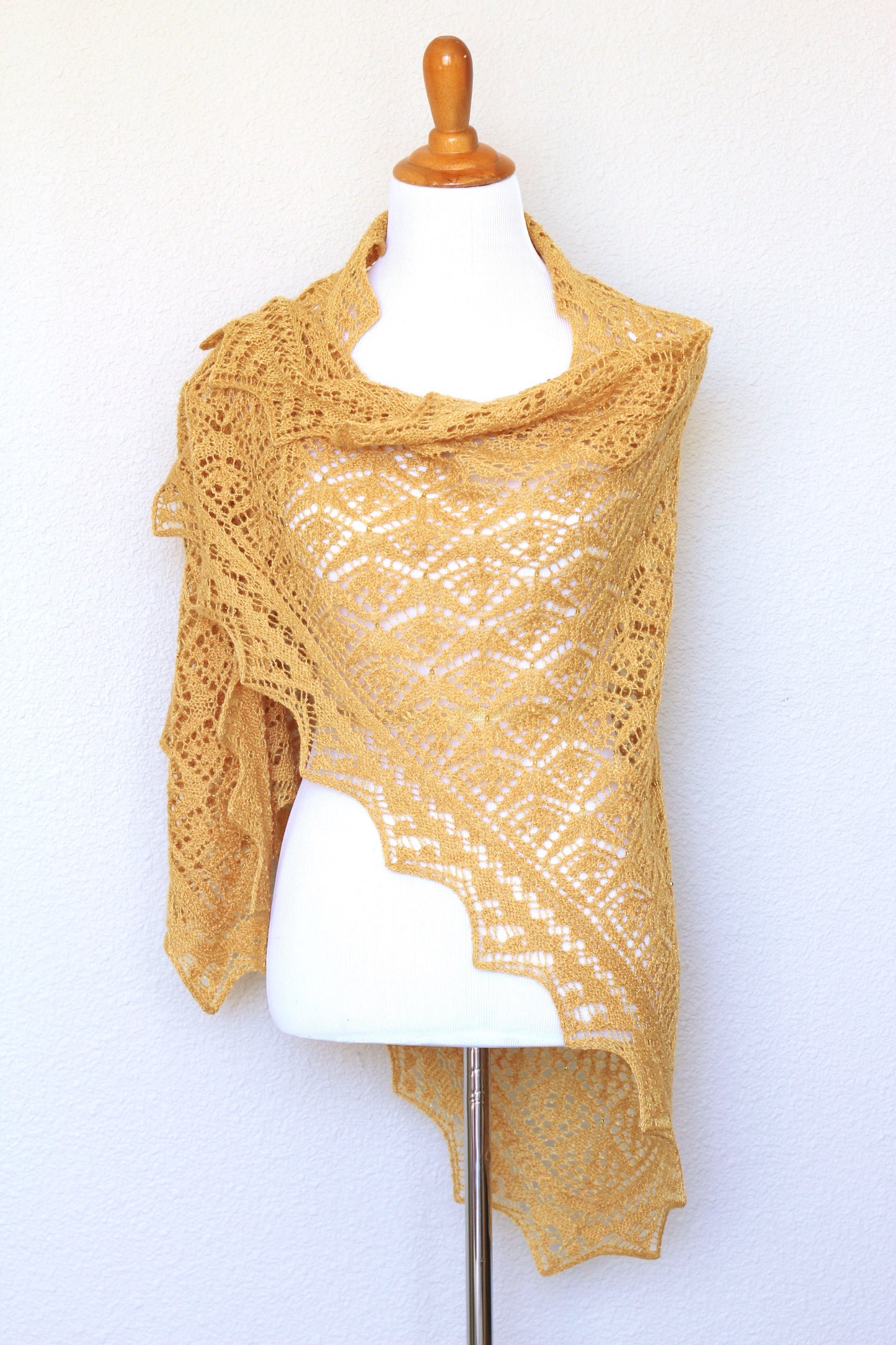 Knit shawl, wedding shawl in mustard yellow color, bridesmaids shawl, bridal shawl