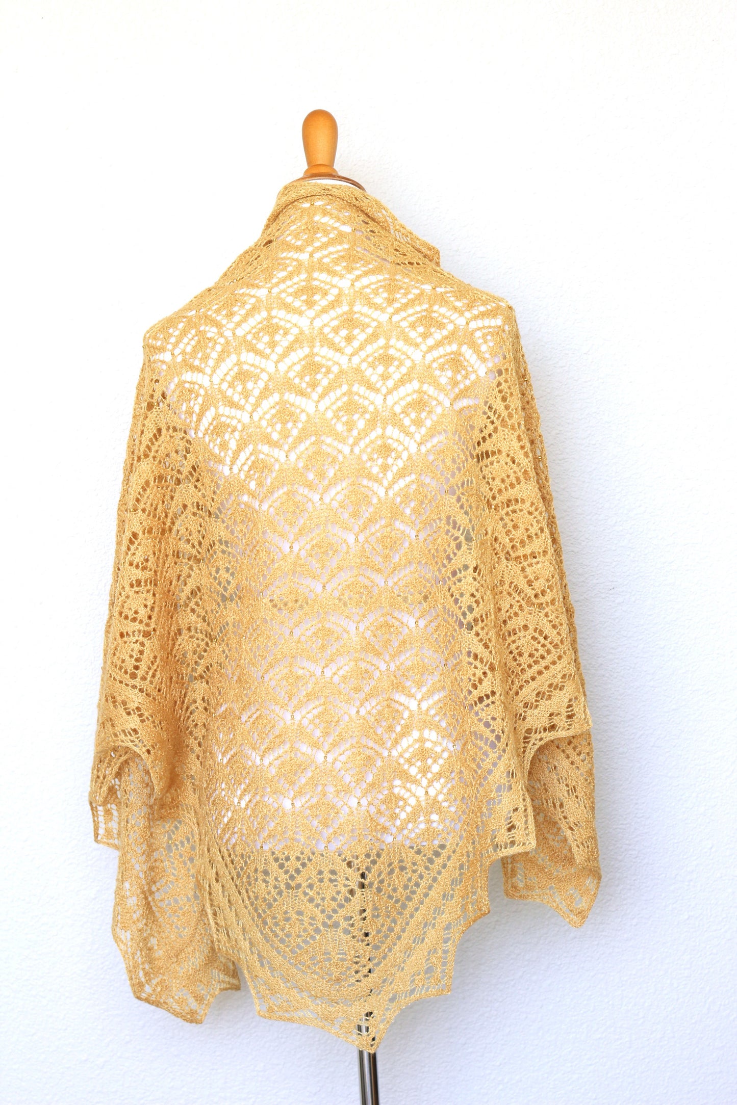 Knit shawl, wedding shawl in mustard yellow color, bridesmaids shawl, bridal shawl