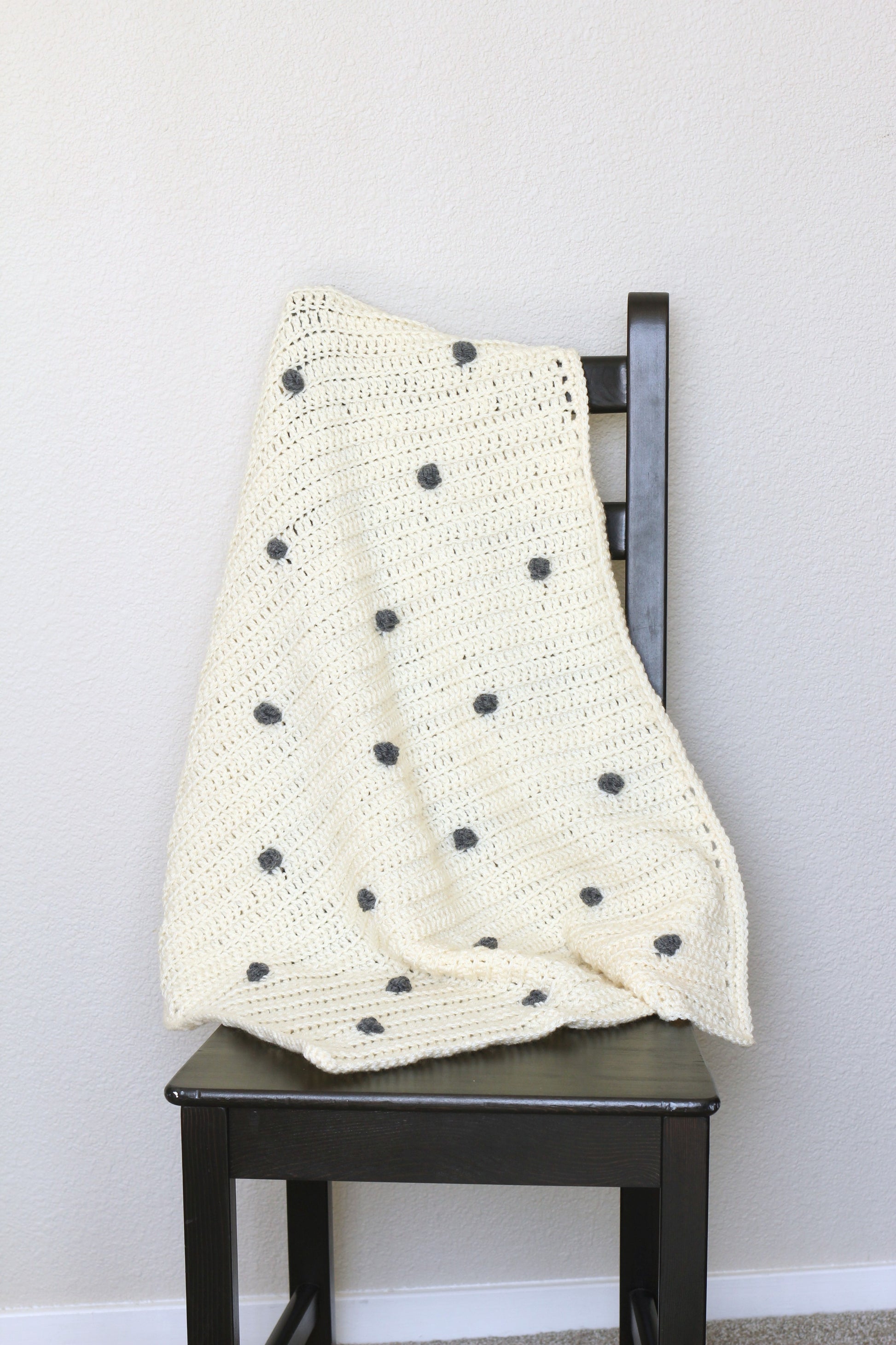 DIY Crochet kit - crochet baby blanket with bobbles, newborn blanket, baby shower gift - Augusta Blanket