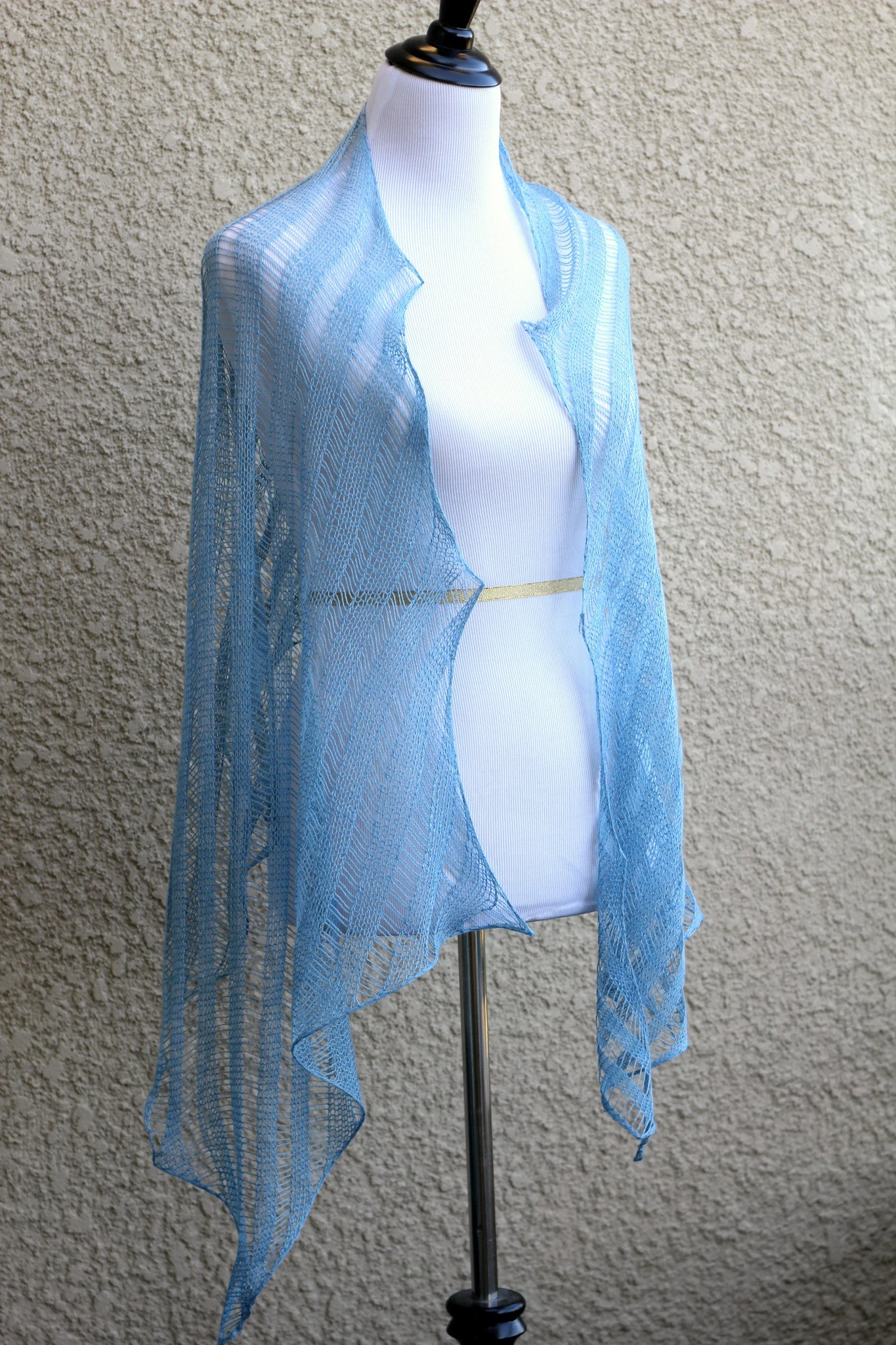 Blue laced shawl
