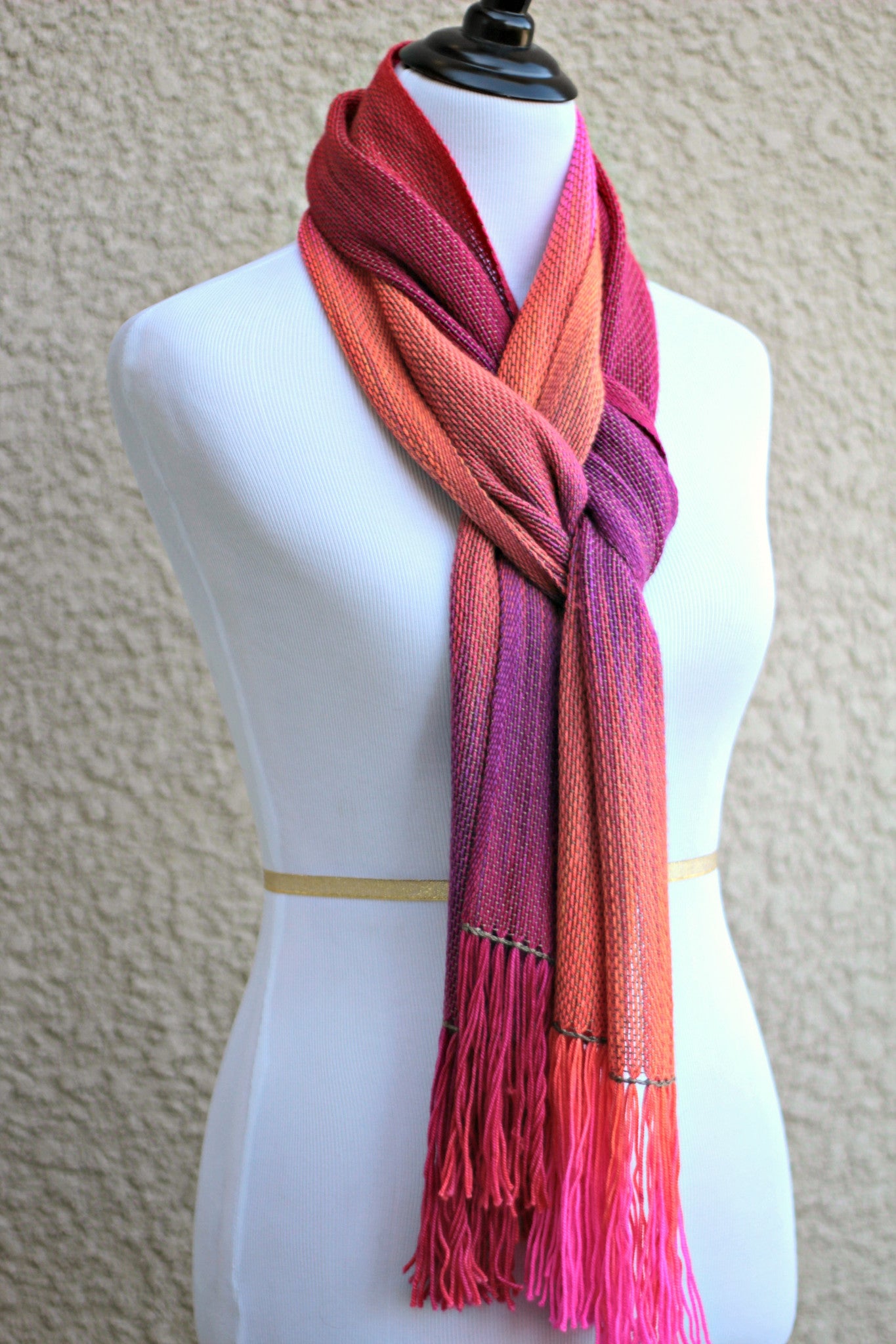 Woven scarf for women