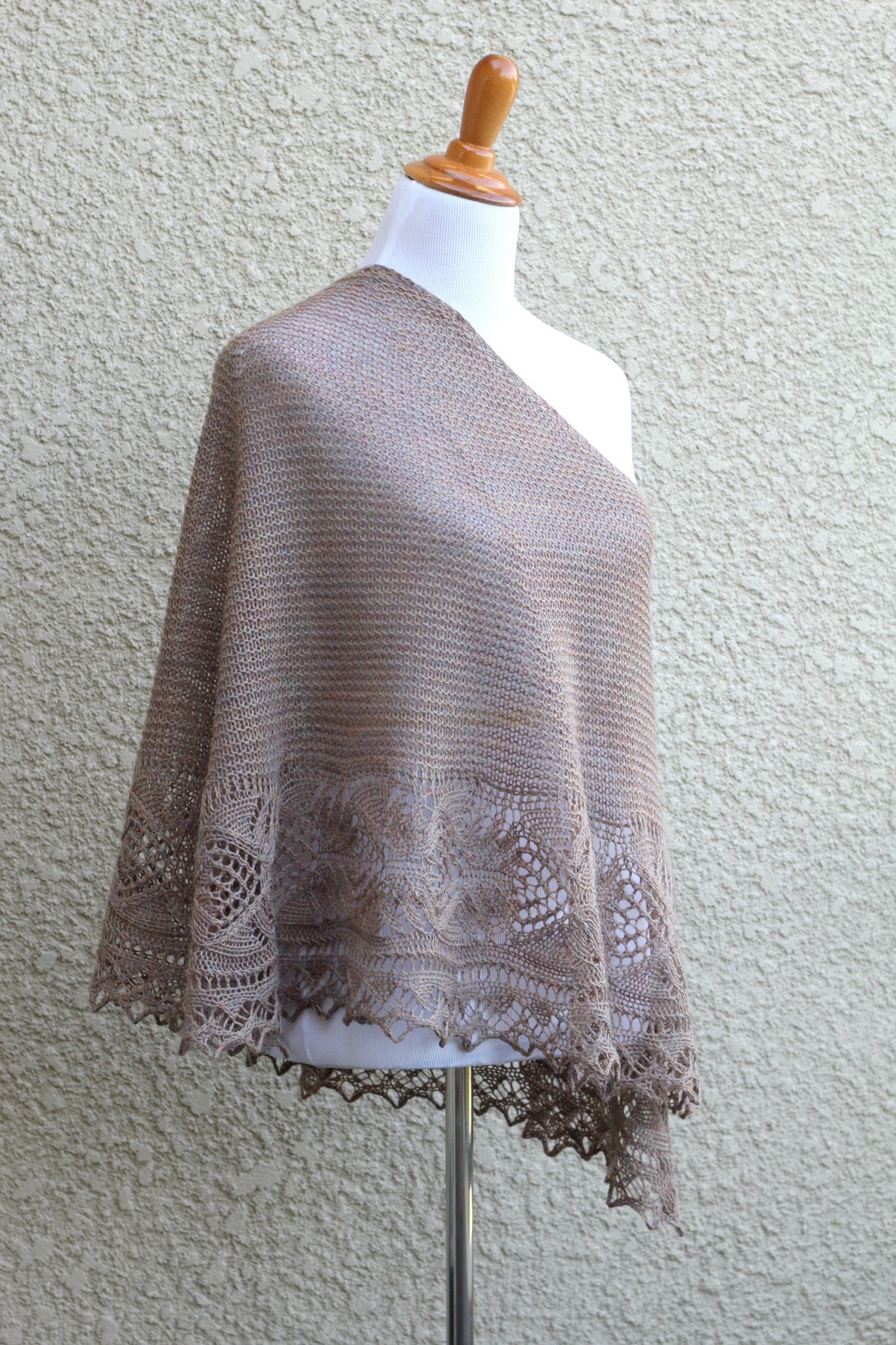 Knitting pattern lace shawl