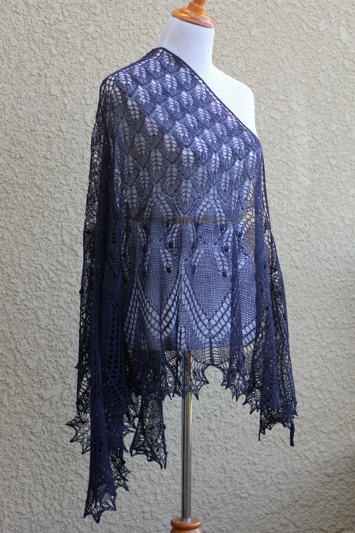 Knit shawl for women