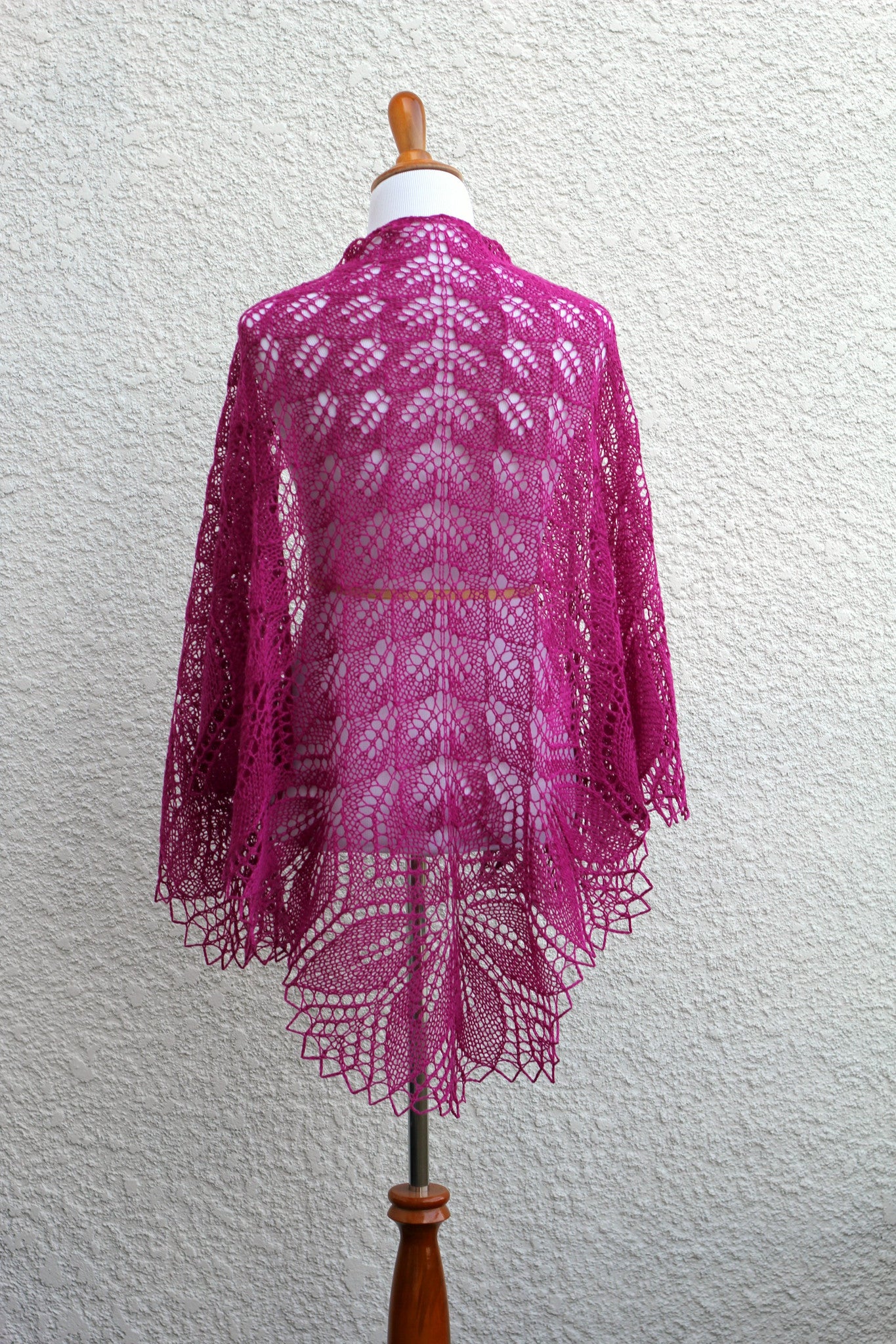 Fuchsia shawl