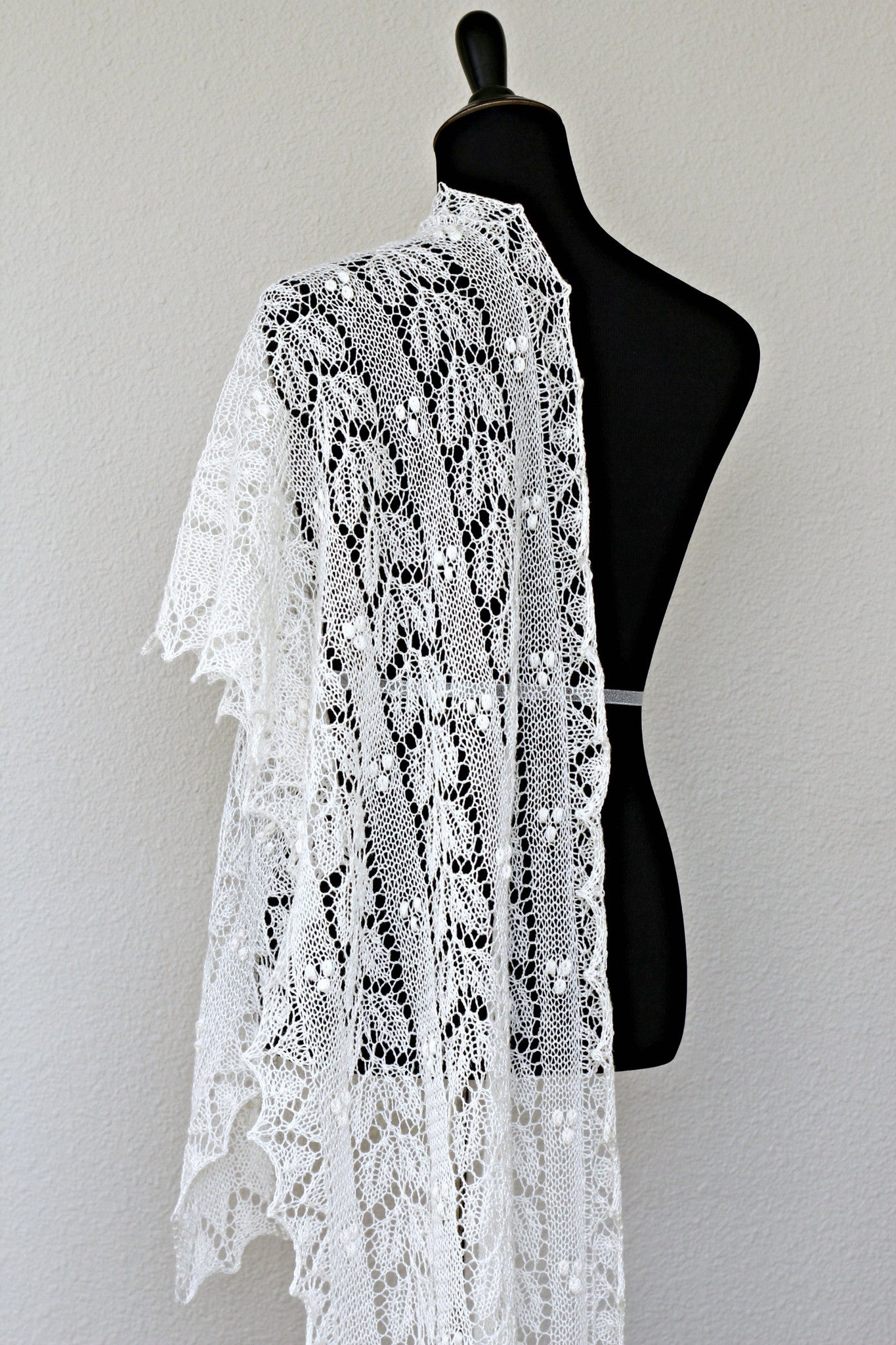 Wedding shawl, bridal shawl, lace shawl in ivory color