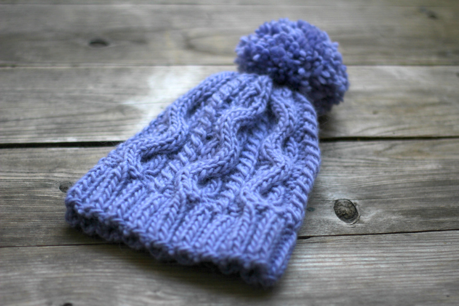 Cable knit hat for women