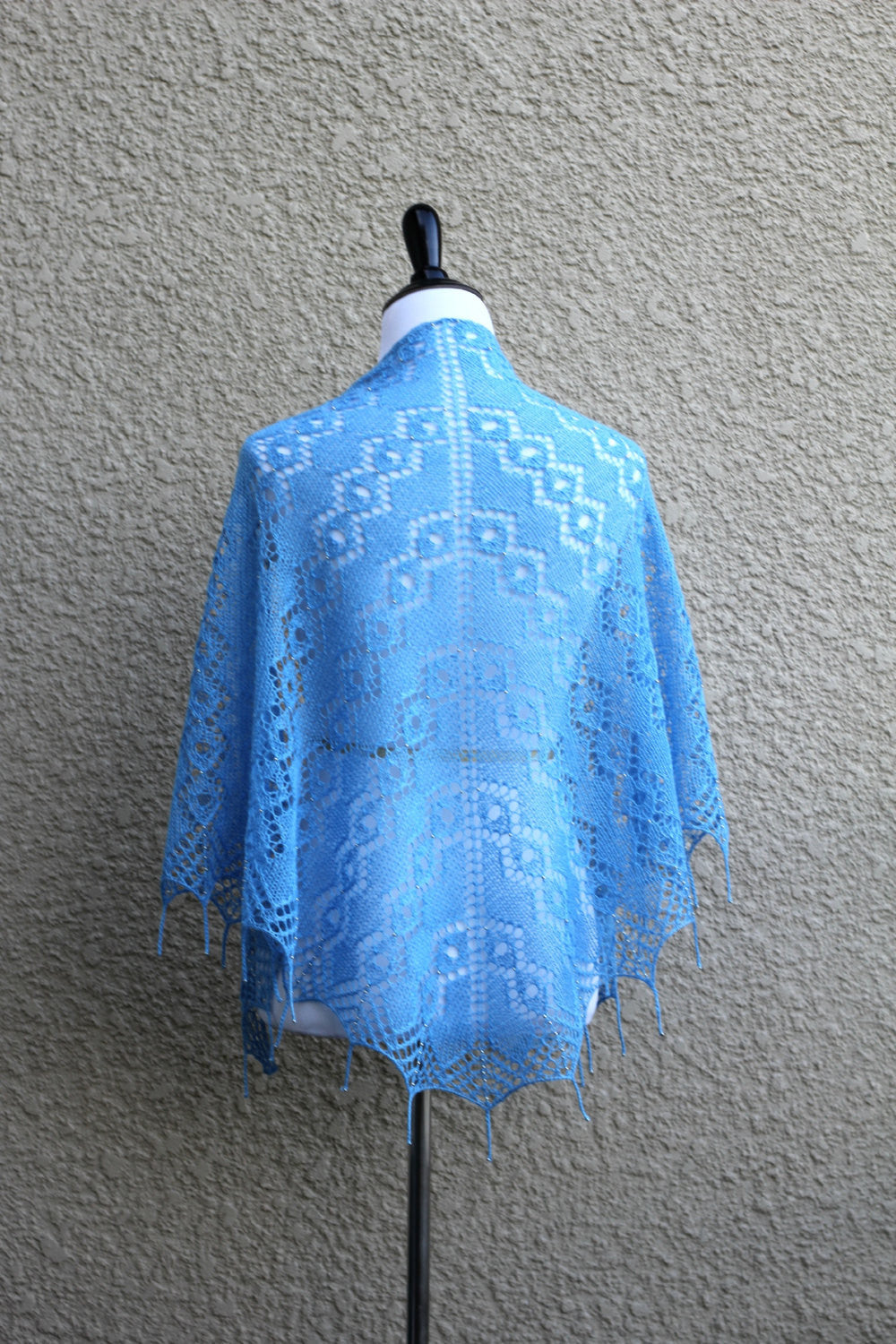 Lace shawl with beads